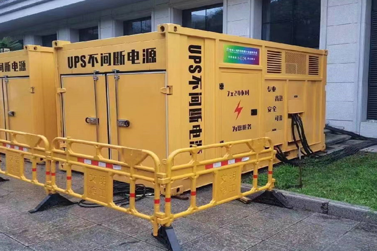 左贡发电机租赁施工现场